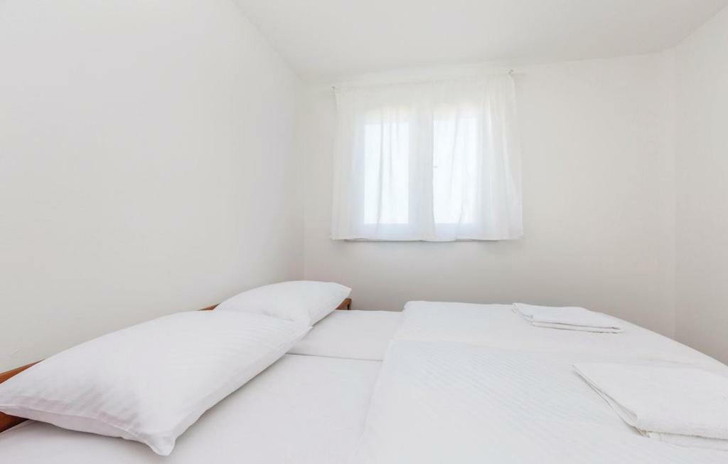 Vila Casia Dobrinj エクステリア 写真