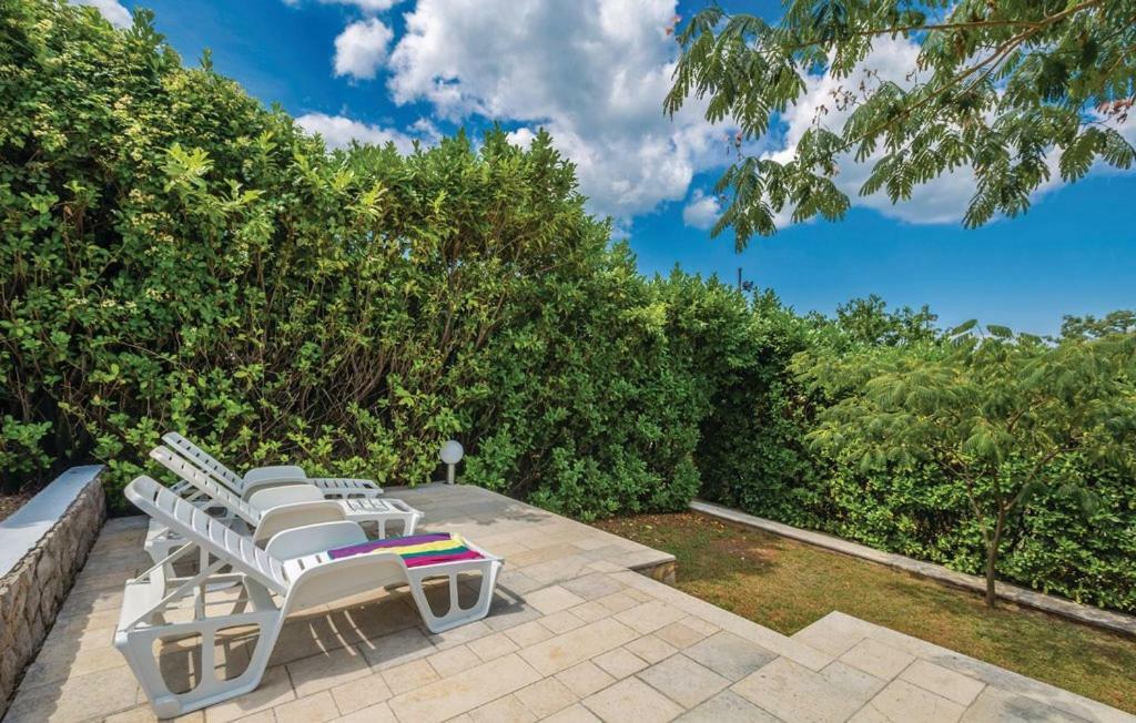 Vila Casia Dobrinj エクステリア 写真